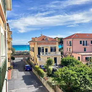 Casa Mara, Borgio Verezzi, 50 M Dal Mare In Pieno Centro , Borgio Verezzi Italia